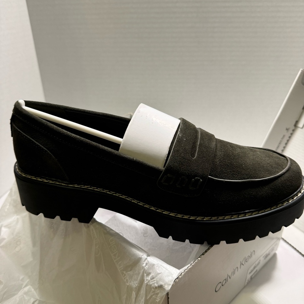 Calvin Klein Suzie Women Loafer Olive Suede-SZ 11